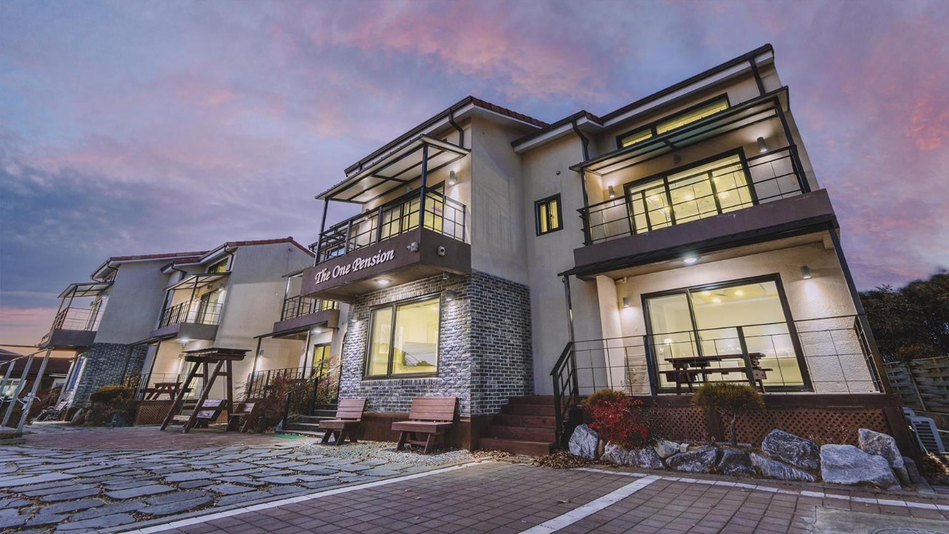 Gyeongju The One Pension Exterior photo